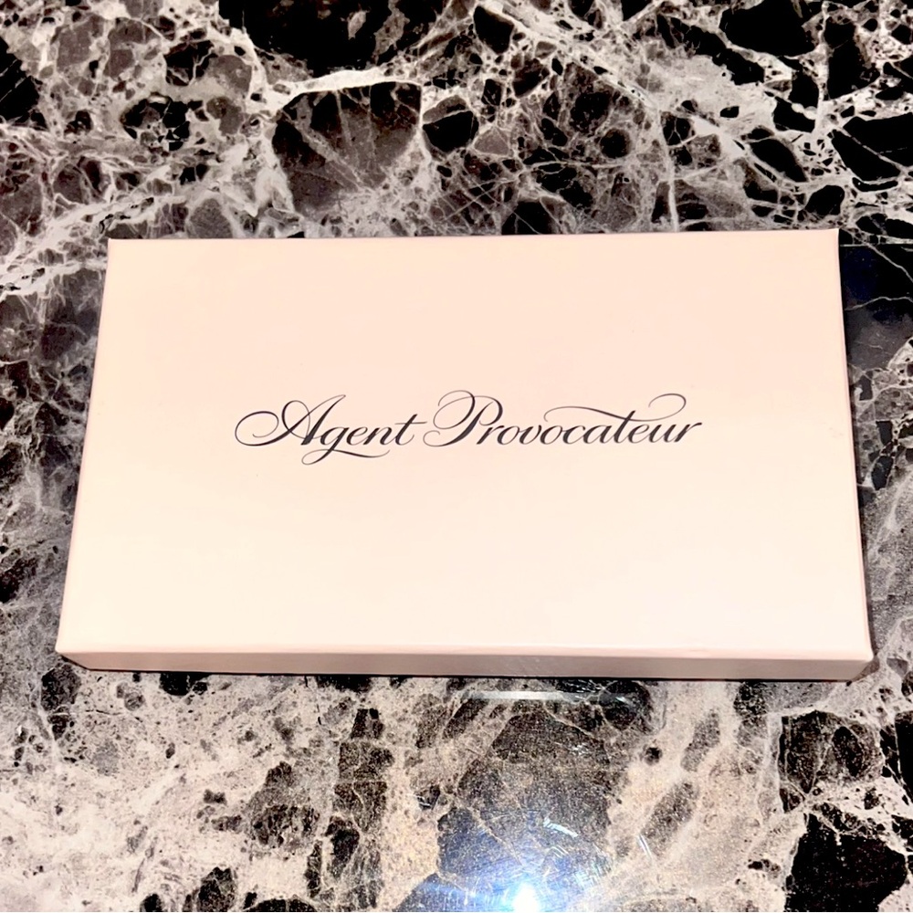Agent Provocateur Pink Gift Box 4 x 6 for Panties